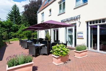 Hotel für 3 Personen, mit Ausblick und Sauna sowie Pool und Terrasse in Buchholz in der Nordheide