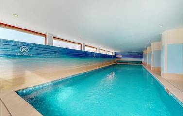 Location de vacances pour 4 personnes, avec piscine et jardin à Désertines (Allier)