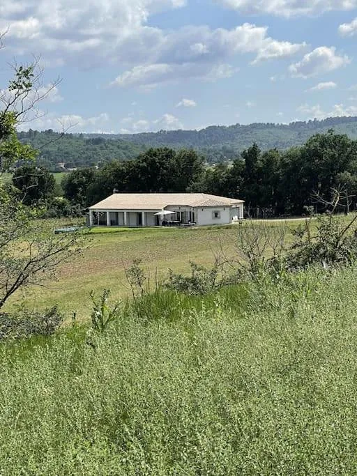 Villa für 6 Personen, mit Garten und Pool sowie Ausblick, mit Haustier - 1
