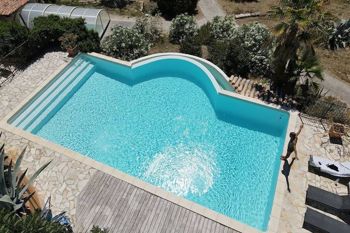 Maison de vacances pour 4 personnes, avec jacuzzi et terrasse ainsi que piscine et jardin - 1