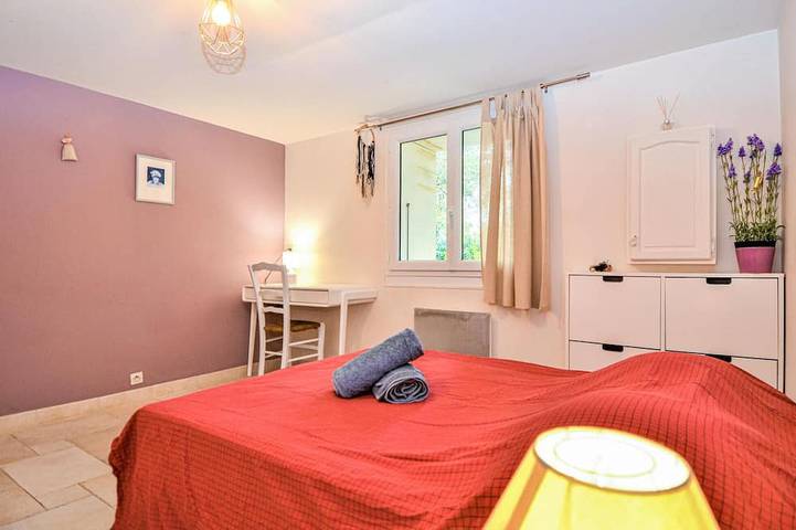 Location de vacances pour 4 personnes, avec jardin et piscine à Tavel - 4