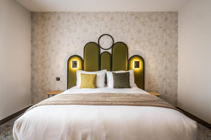 Hôtel pour 2 personnes, avec vue à Vertus - 2