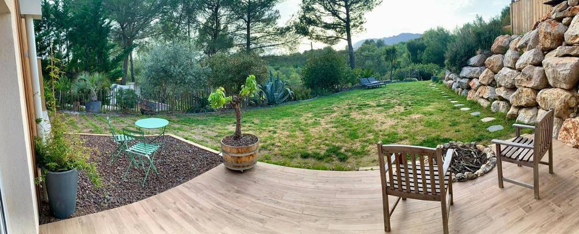 Location de vacances pour 2 personnes, avec jardin et vue à Pourrières - 2
