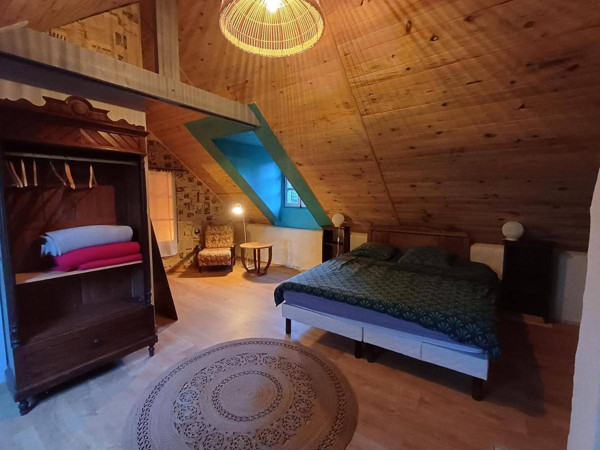 One-Bedroom House in Lignol, Région de Pontivy
