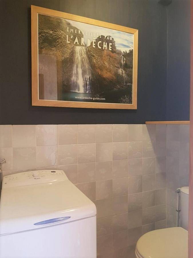 Gîte pour 4 personnes, avec jardin à Coucouron - 2