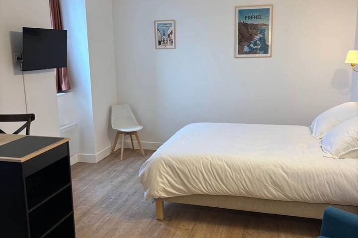 Ganze Wohnung, Tyyann 8: A 26-square-meter studio equipped with a kitchenette and a bathroom in Plancoët, Dinan und Umgebung