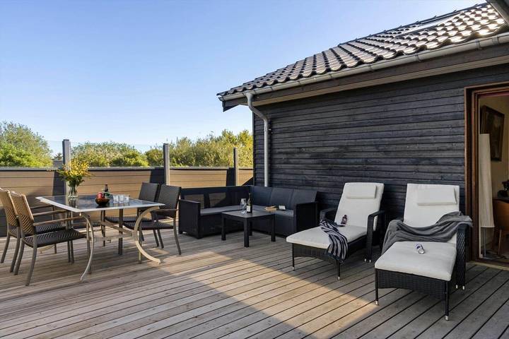 Ferienhaus für 8 Personen, mit Sauna und Whirlpool sowie Terrasse in Kjul Strand