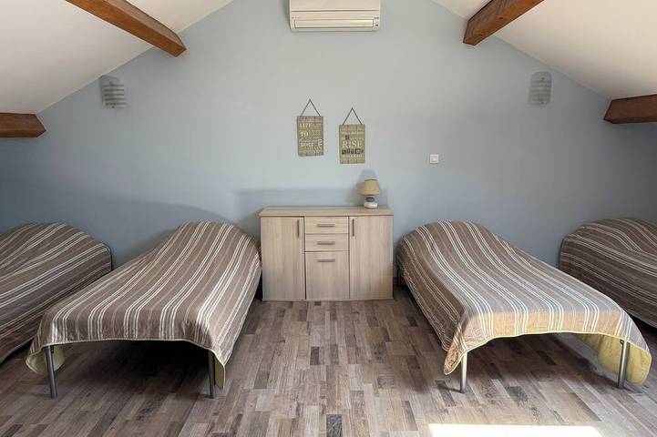 Maison de vacances pour 8 personnes, avec jardin et terrasse dans les Bouches-du-Rhône - 4