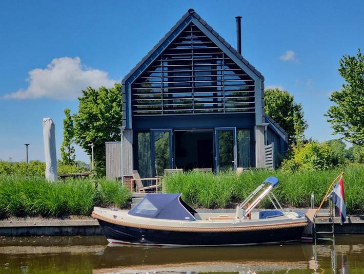 Casa de férias para 8 pessoas, com vista e jardim em Balk