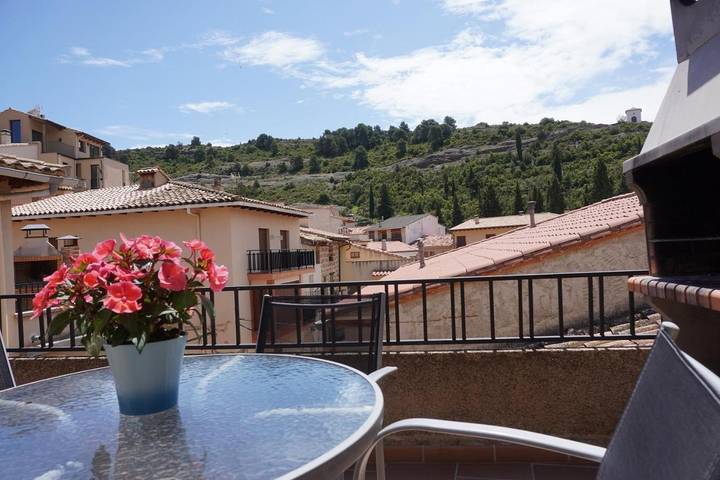 Casa rural para 7 personas, con vistas y terraza, Se admiten mascotas en Massis dels Ports - 3
