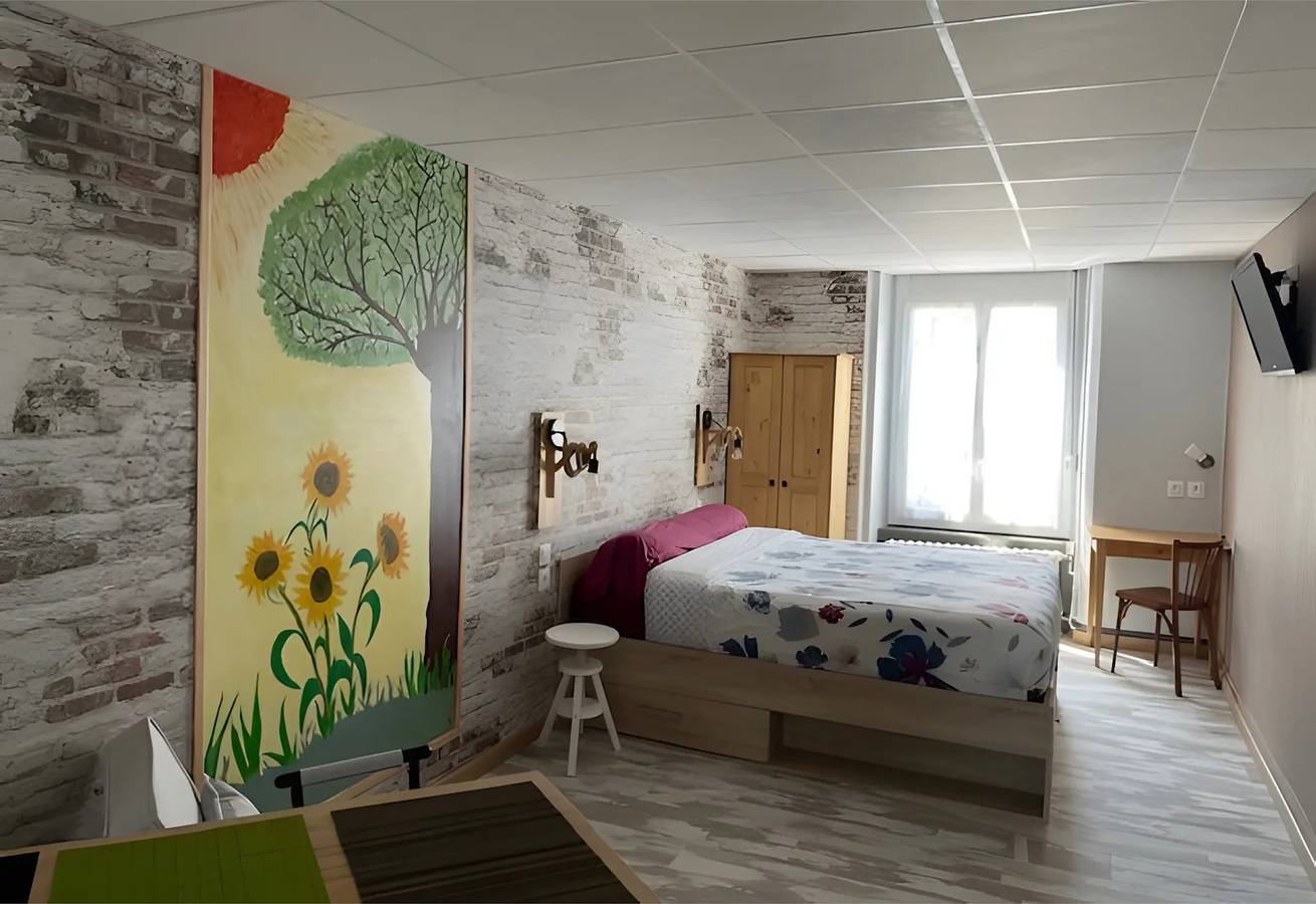 Chambre d’hôtes « La Pitchoune » avec vue montagne et Wi-Fi in La Bourboule, Parc naturel régional des Volcans d'Auvergne