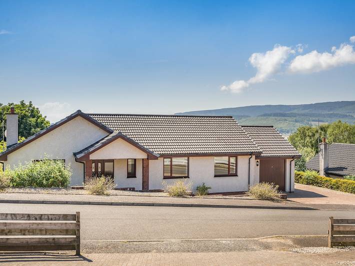 Log cabin for 6 people, with garden on Isle of Arran