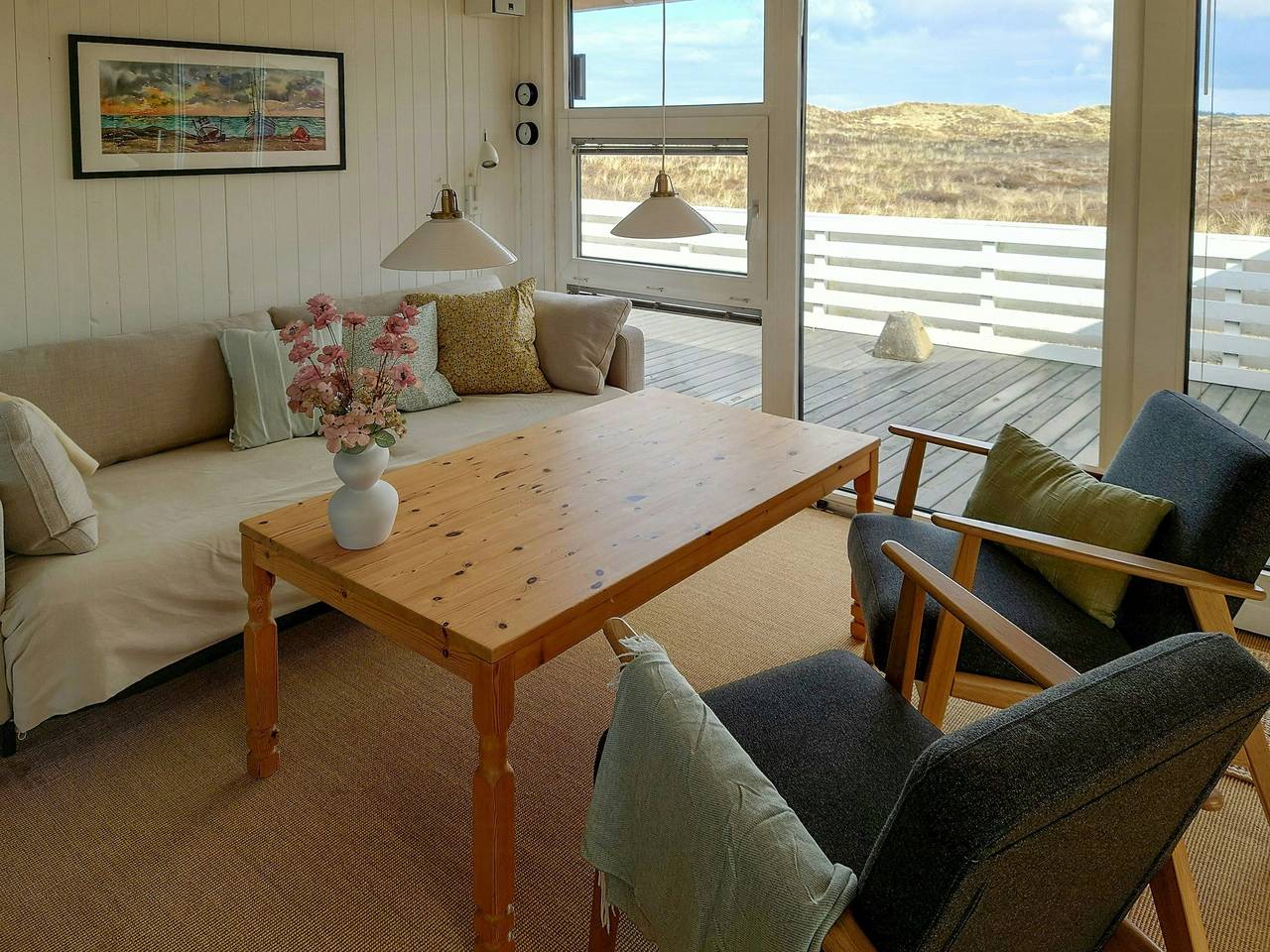 Sommerhus med udsigt over fredet klithede in Lild Strand, Vesterhavet