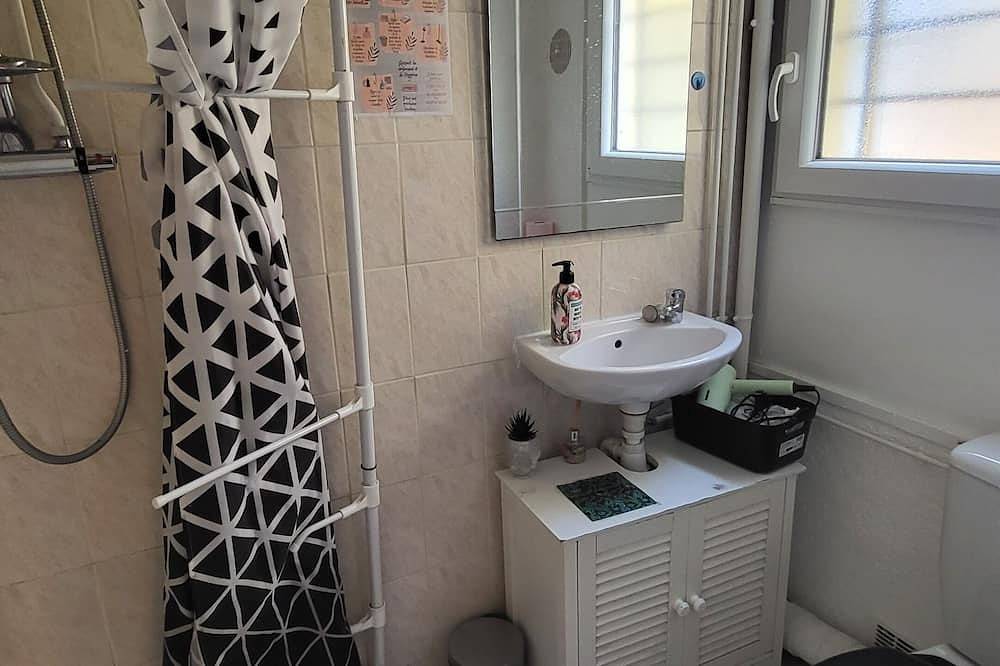 Petite Maison Avec Terrasse à 5min de la Gare et 3min du Centre Ville in Nogent-le-Rotrou, Región de Nogent-le-Rotrou