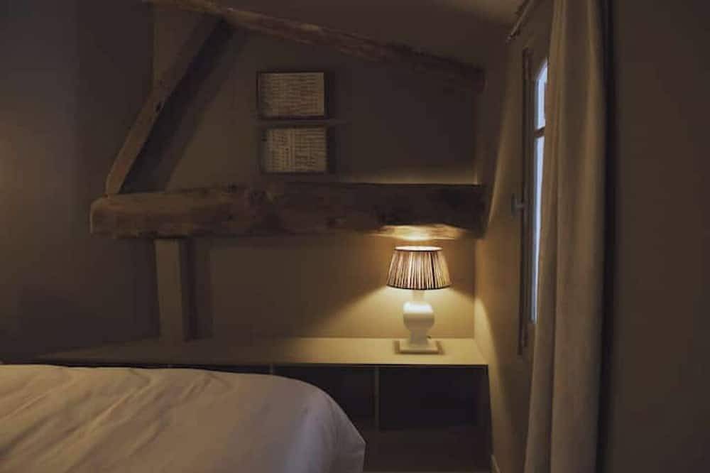 Entire apartment, Appartement Cœur Historique in Saintes, Saintes region