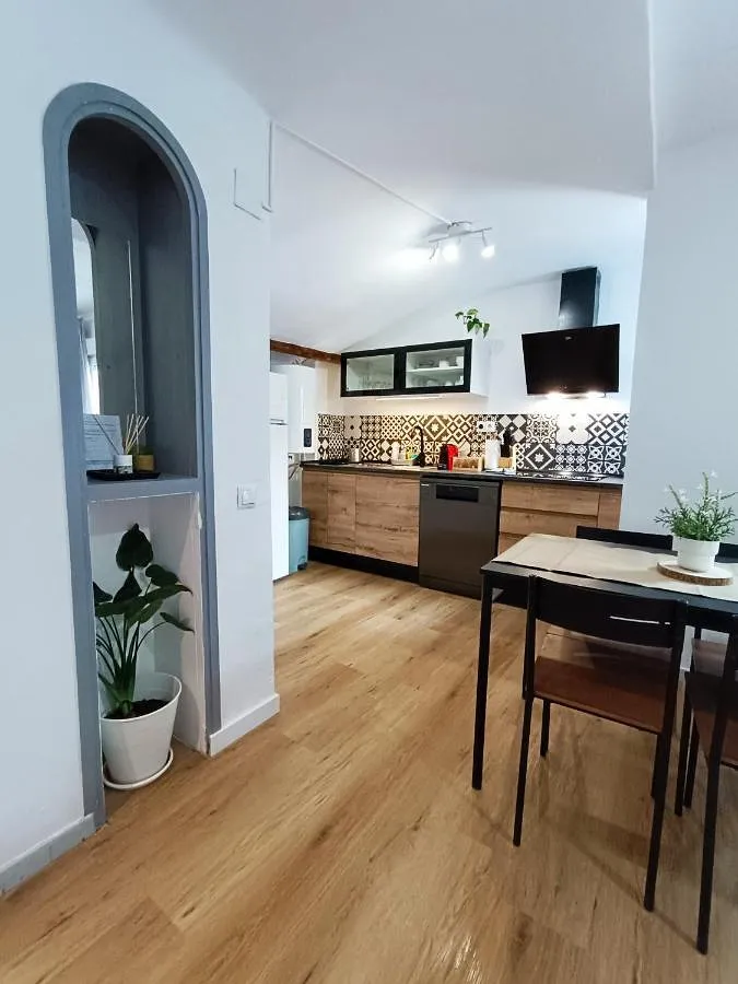 Holiday apartment for 4 people, with view and balcony - 1