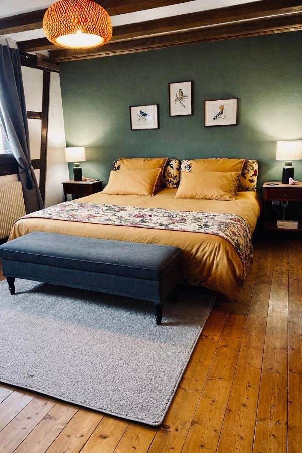 Location de vacances pour 2 personnes, avec piscine et terrasse ainsi que vue et jardin à Duntzenheim