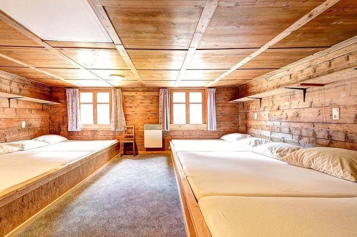 Ferienhaus für 22 Personen, mit Terrasse und Garten in Raggal - 2