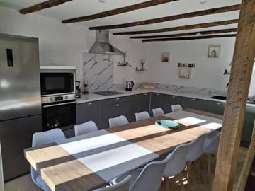 Location de vacances pour 12 personnes, avec jardin à Royère-de-Vassivière