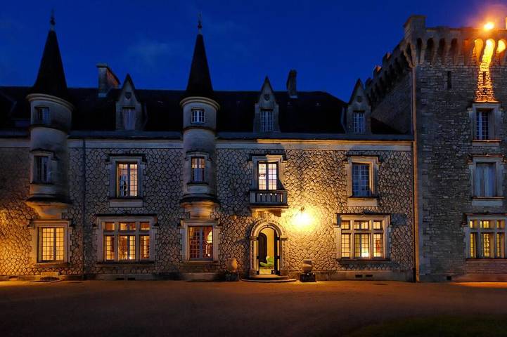 Location de vacances pour 26 personnes, avec Balcon et Jardin à Marthon