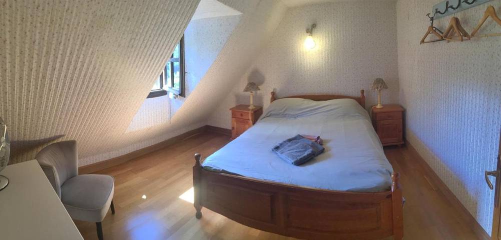 Location de vacances pour 6 personnes, avec vue et vue sur le lac ainsi que jardin et piscine à Saint-Hippolyte (Aveyron) - 4