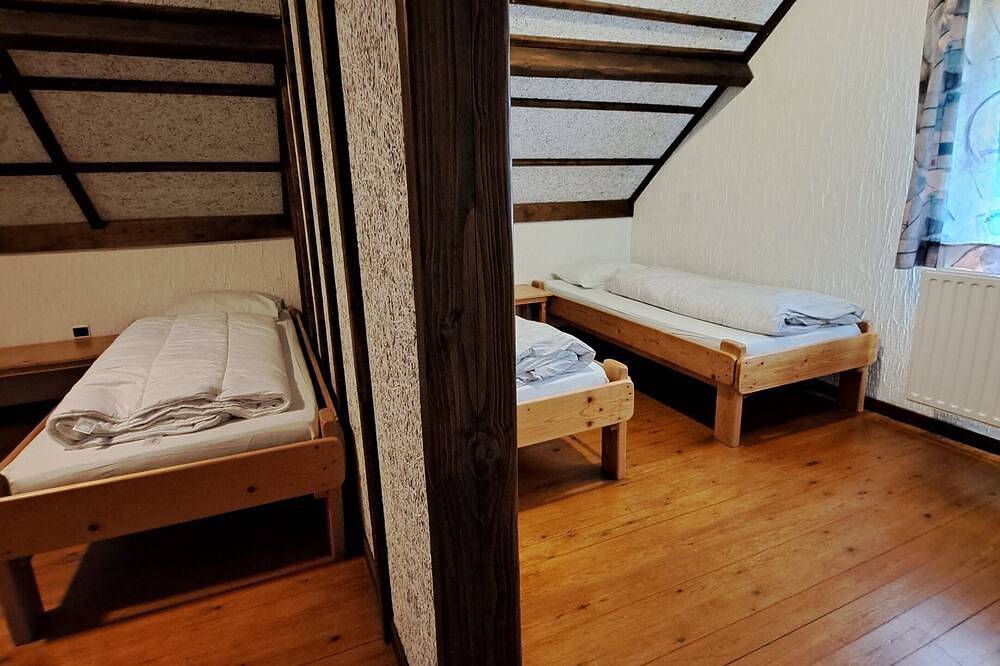 Gîte Filly 4A2 - 6 pers.-Gîte-Hütte-Ensuite mit Bad-Blick auf die Landschaft in Nadrin, Houffalize