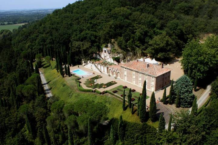 Hôtel pour 2 personnes, avec Terrasse et Jardin ainsi que Piscine et Vue