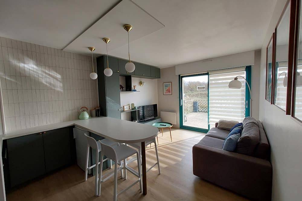 Entire apartment, Apartment Drc 50M from the sea in Sainte Cécile Plage, Camiers