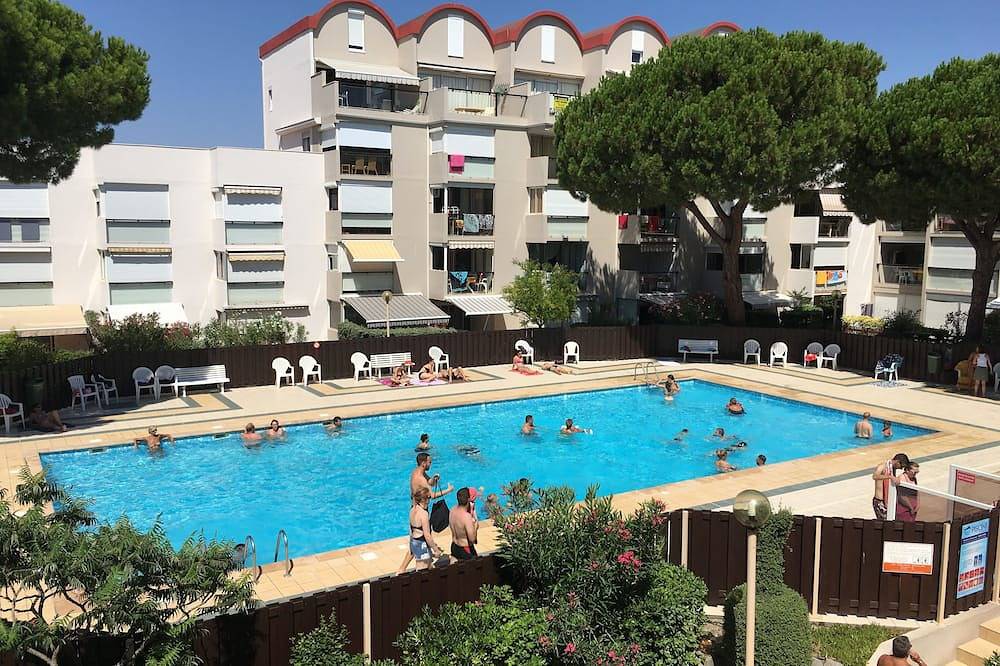 Entire apartment, For rent studio gruissan in Gruissan (Ville), Gruissan