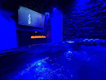 Gîte pour 6 personnes, avec jacuzzi à Mieussy