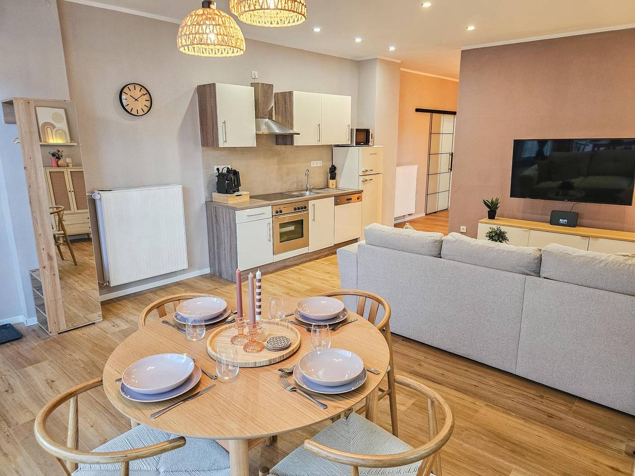 Ganze Wohnung, Sehr attraktive Wohnung im Stadtzentrum

 in Hillesheim, Vulkaneifel