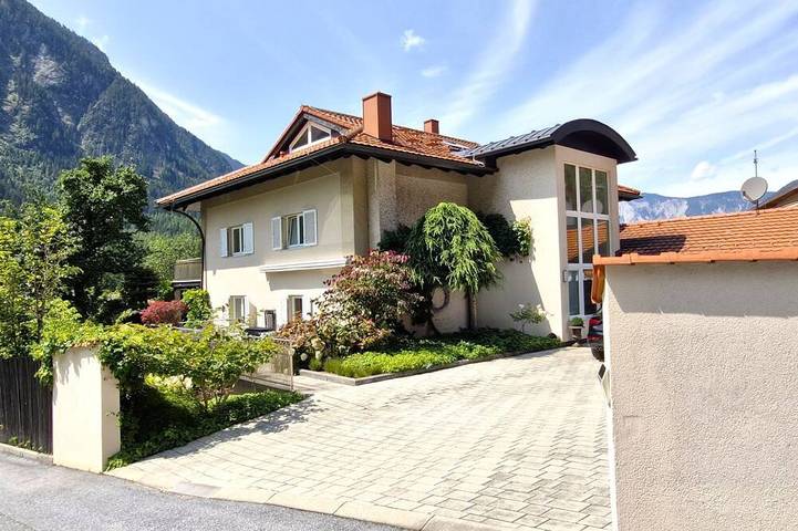 Ferienwohnung für 6 Personen, mit Balkon/Terrasse und Terrasse sowie Garten