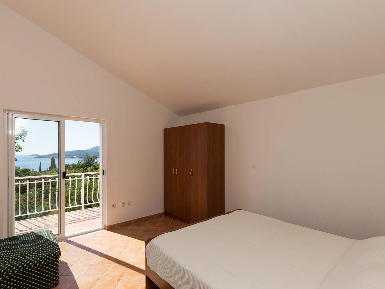 Ganze Wohnung, Villa Dubravka - Superior Studio Apartment with Balcony and Sea View (Apartman 3) in Plat, Dubrovnik-Neretva