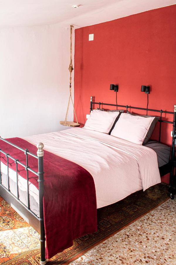 Cama y desayuno para 2 personas, con Terraza y Jardín además de Piscina y Vistas en Godelleta