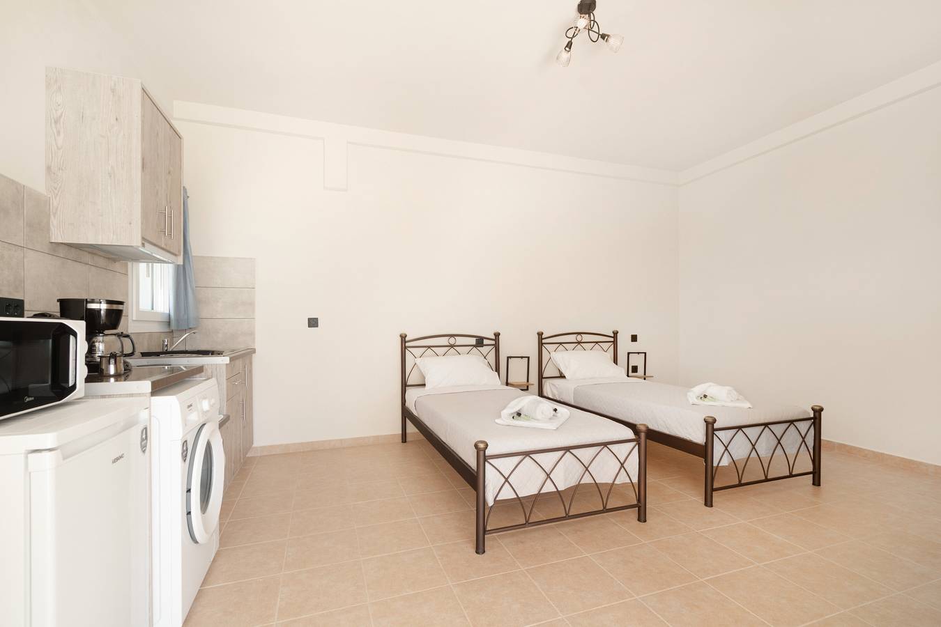 Ganzes Studio, Apartment 'Panagis 2' mit Bergblick, Wlan und Klimaanlage in Kefalonia