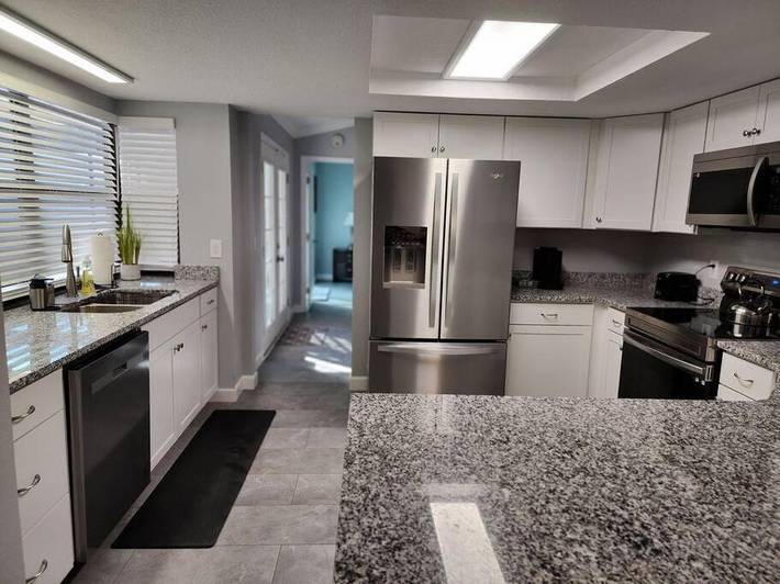 Ferienhaus für 9 Personen, mit Whirlpool und Pool sowie Terrasse - 1