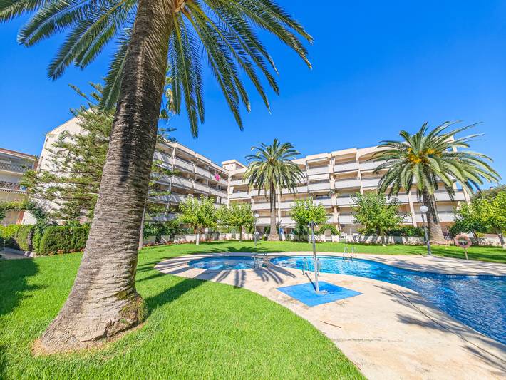 Appartement de vacances pour 6 personnes, avec piscine et jardin à Cambrils