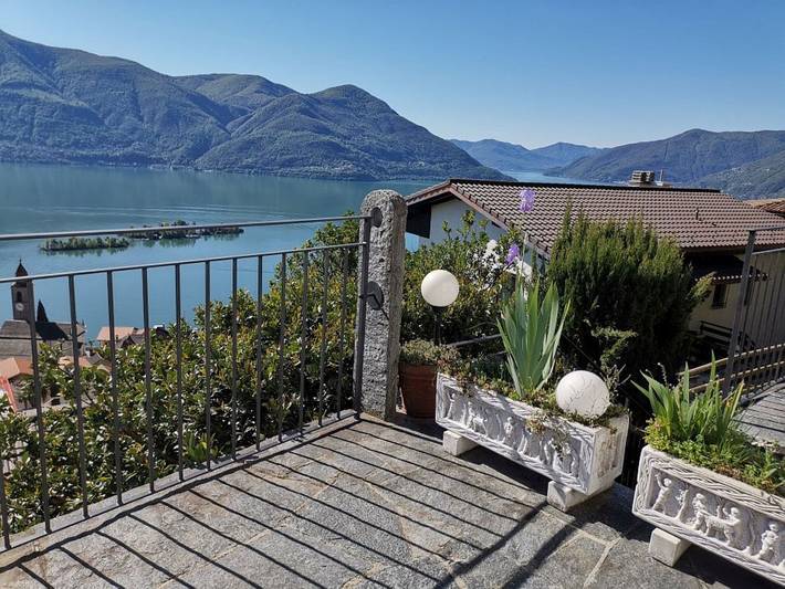 Ferienhaus für 4 Personen, mit Seeblick und Ausblick sowie Terrasse und Garten in der Schweiz - 4