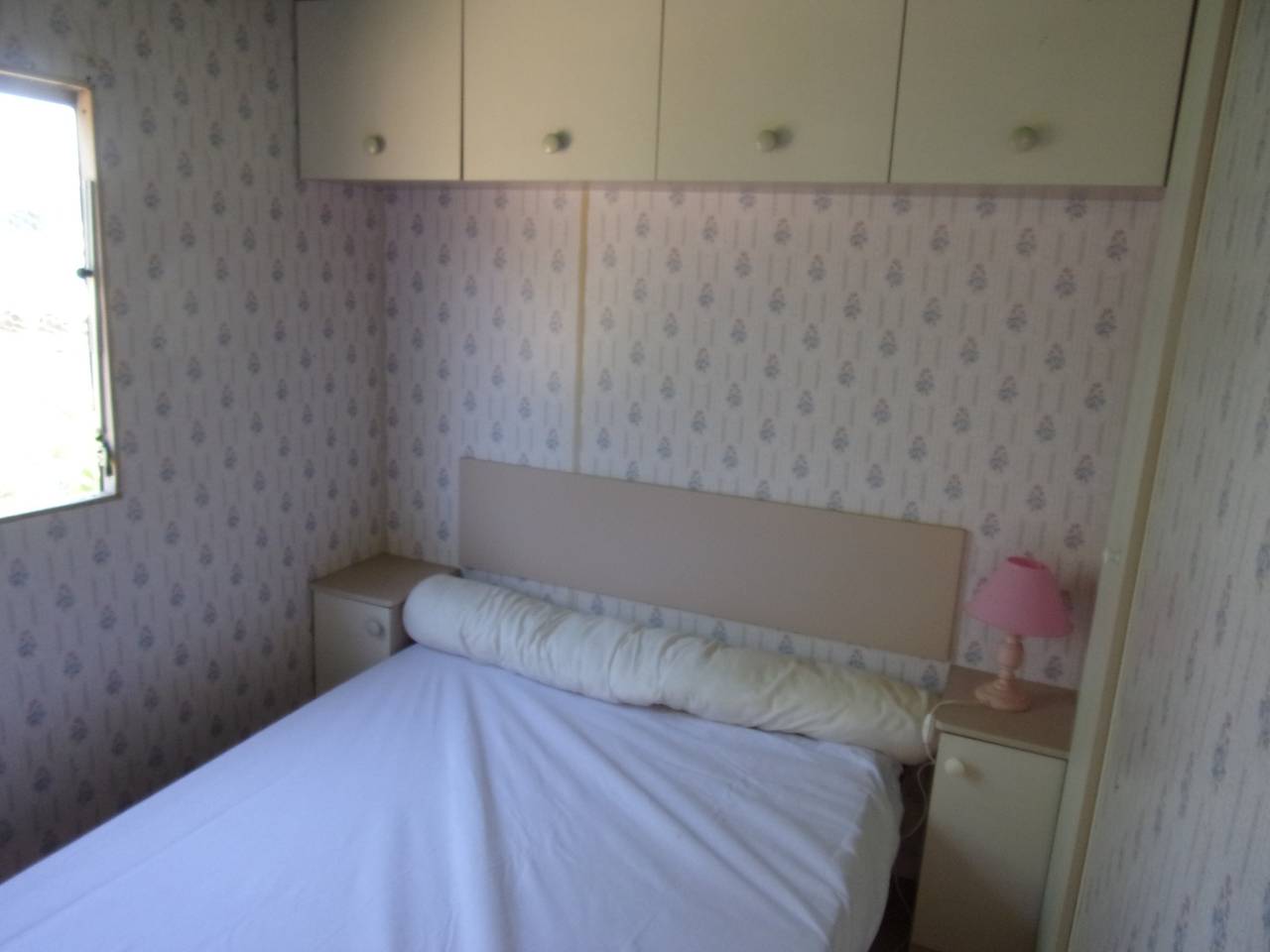 Mobil'Home du Sancillon avec vue sur les montagnes, terrasse privée et jardin partagé in Charentay, Beaujolais