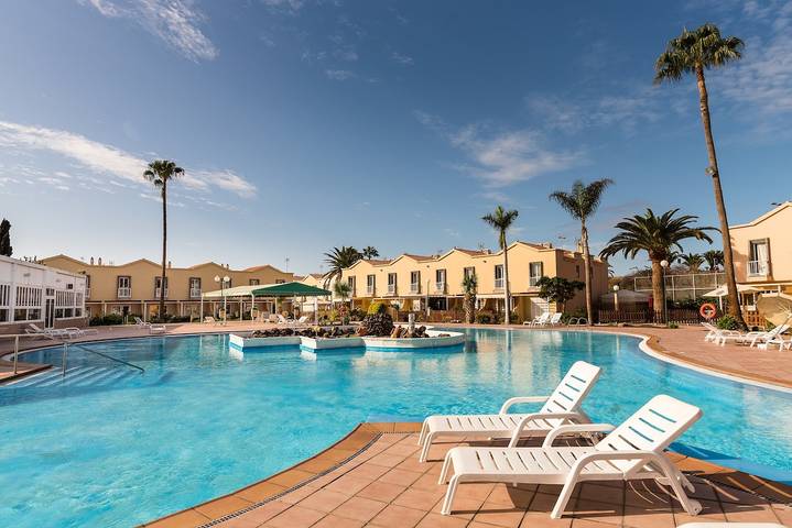 Appartement de vacances pour 3 personnes, avec Terrasse et Piscine