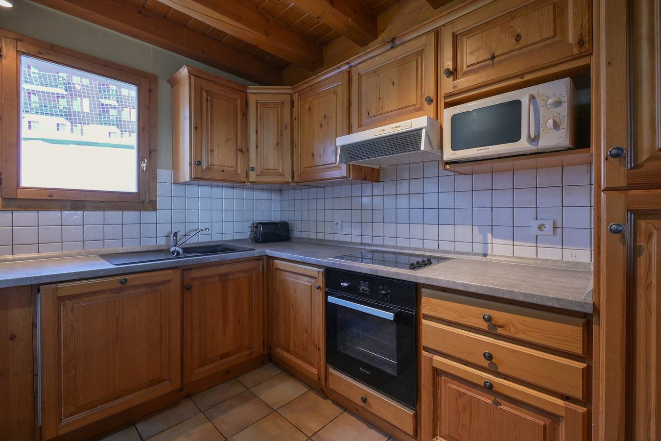 Ganze Wohnung, Appartement 'Lesetoilesdelaplagne Chalet 19' mit Bergblick und Balkon in Belle Plagne, La Plagne-Tarentaise