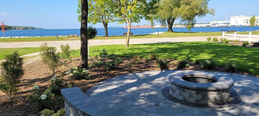 Vacation rental for 8 people, with balcony and yard in Sturgeon Bay