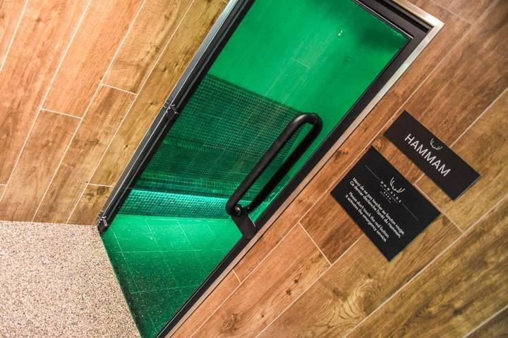 Hôtel pour 2 personnes, avec jacuzzi et sauna ainsi que jardin et piscine dans Sourbrodt - 4