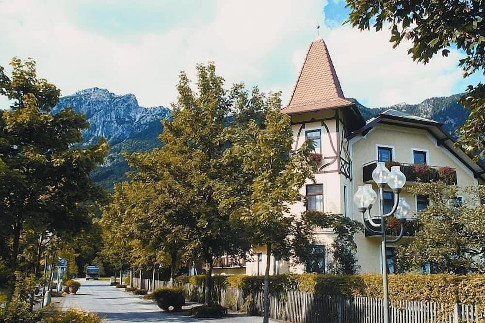Ganze Wohnung, Einzelappartement Lattengebirge, 33qm, kombinierten Wohn-Schlafbereich, Balkon in Bad Reichenhall, Berchtesgadener Alpen