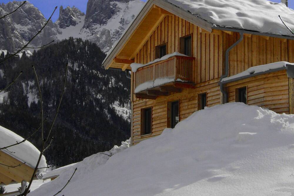 Cosy new log cabin amidst idyllic ski, walk, mountain bike region or to relax in Annaberg-Lungötz, Tennengau