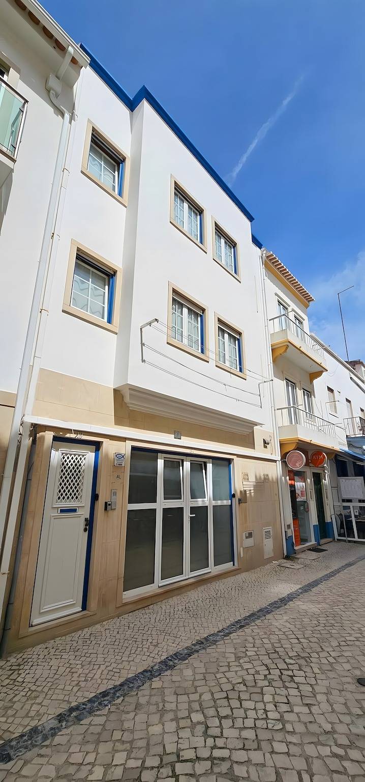 Ganzes Studio, Sunao Studio im Herzen von Nazaré, nur 30 m vom Strand entfernt in Praia da Nazaré, Nazaré