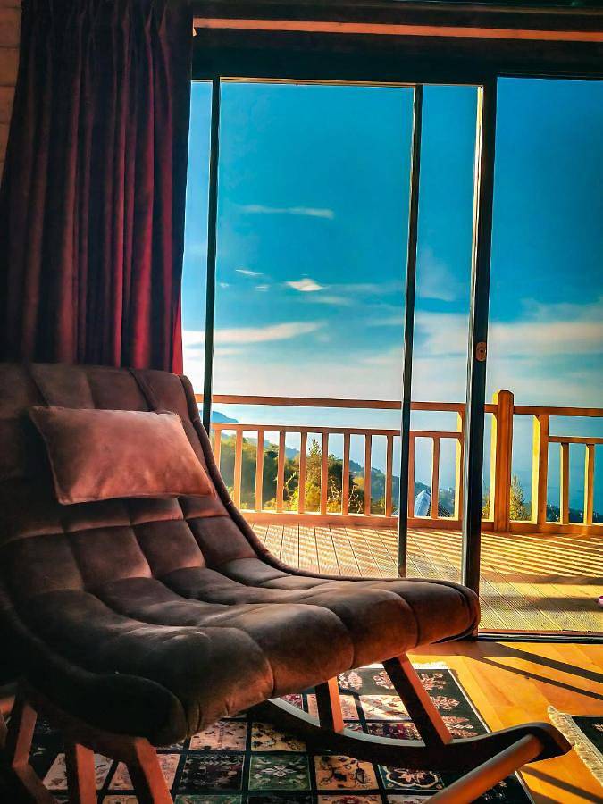 Alojamiento y desayuno para 4 personas, con jardín además de jacuzzi y terraza - 1