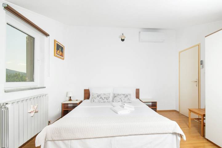 Villa pour 12 personnes, avec jardin et piscine à Šibenik - 4