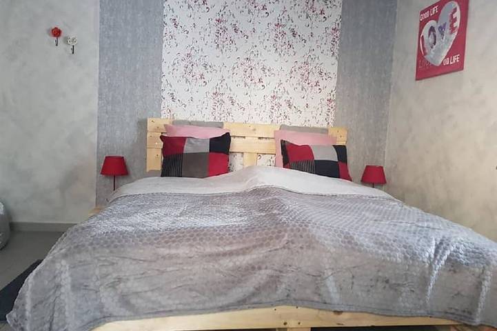 Location de vacances pour 8 personnes, avec Terrasse ainsi que Jardin et Sauna à Amblève - 2