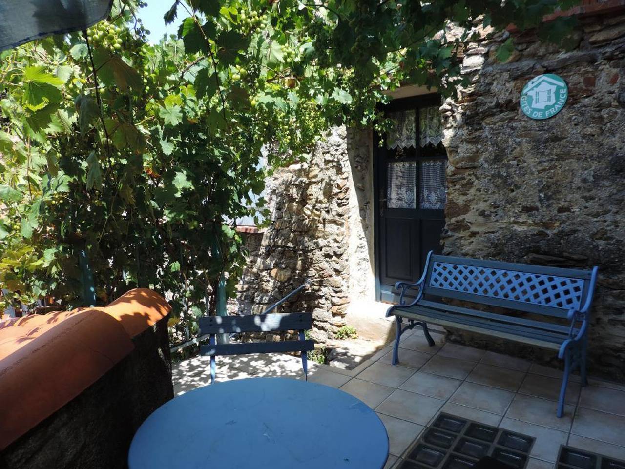 Le cortal in Clara, Prades region